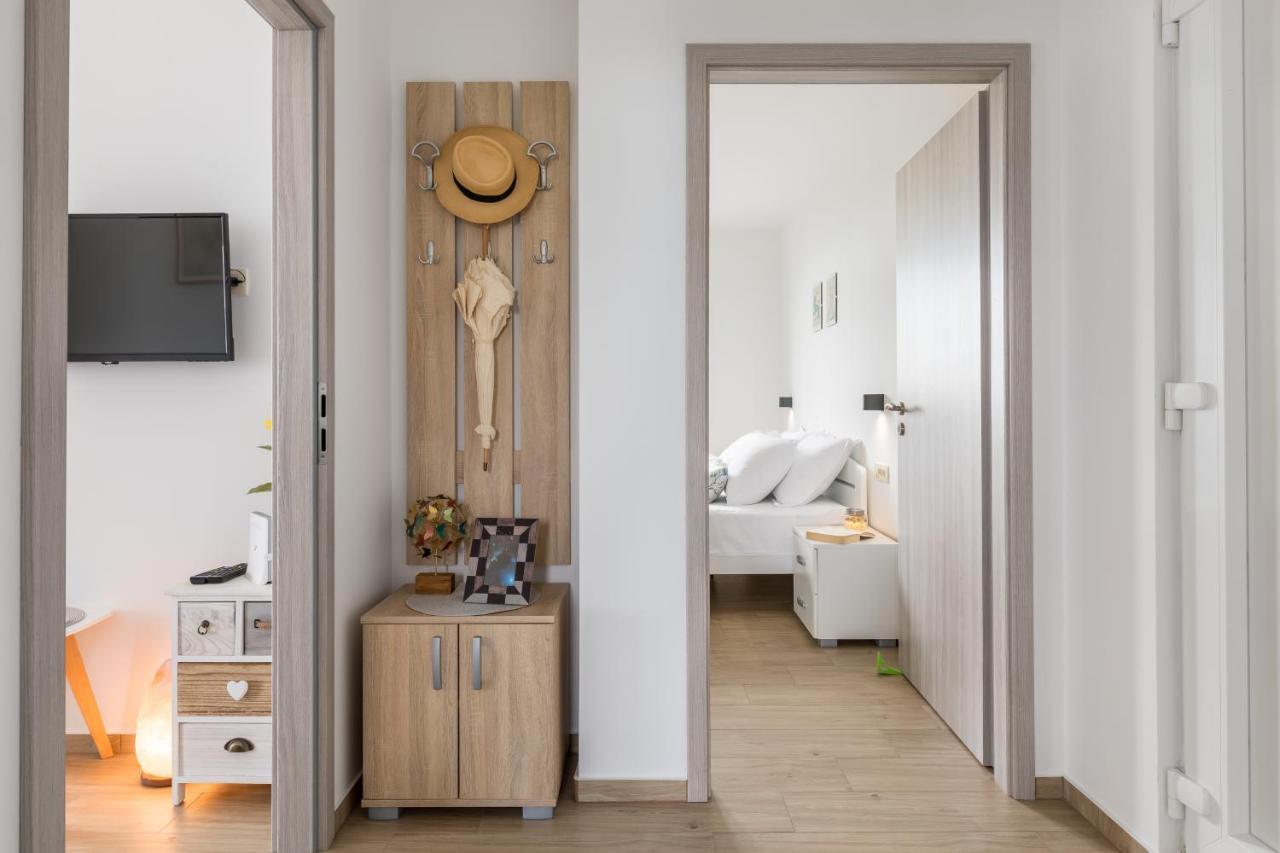 Luxurious Apartments Bona Fide Mimice Exterior foto